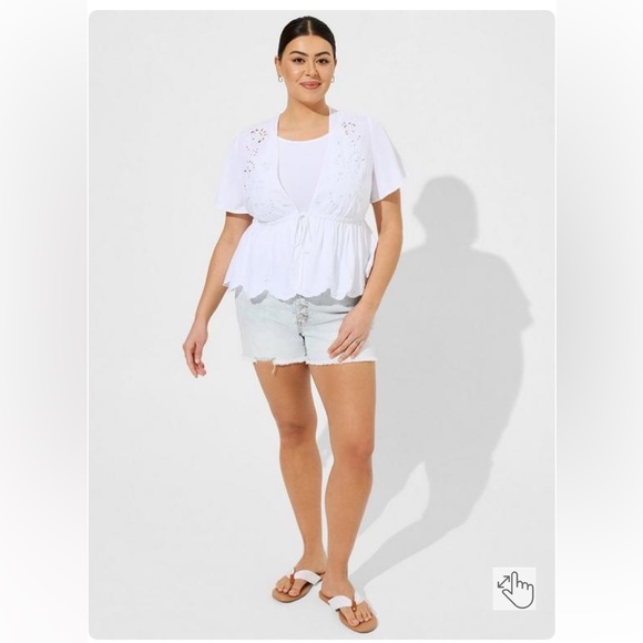 Torrid Eyelet Challis Tie Front Third Piece Size 5X NWT - Picture 3 of 5